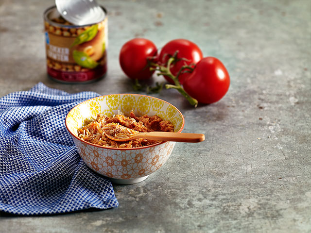 국수를 곁들인 병아리콩